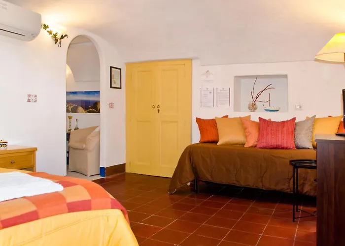 Antico Monastero Di Bed and Breakfast 4*