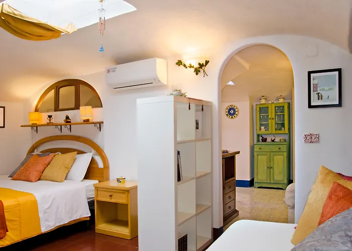 Antico Monastero Di Bed & Breakfast 4*