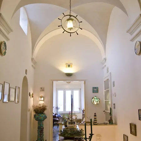 Antico Monastero Di فندق مبيت وإفطار أناكابْري